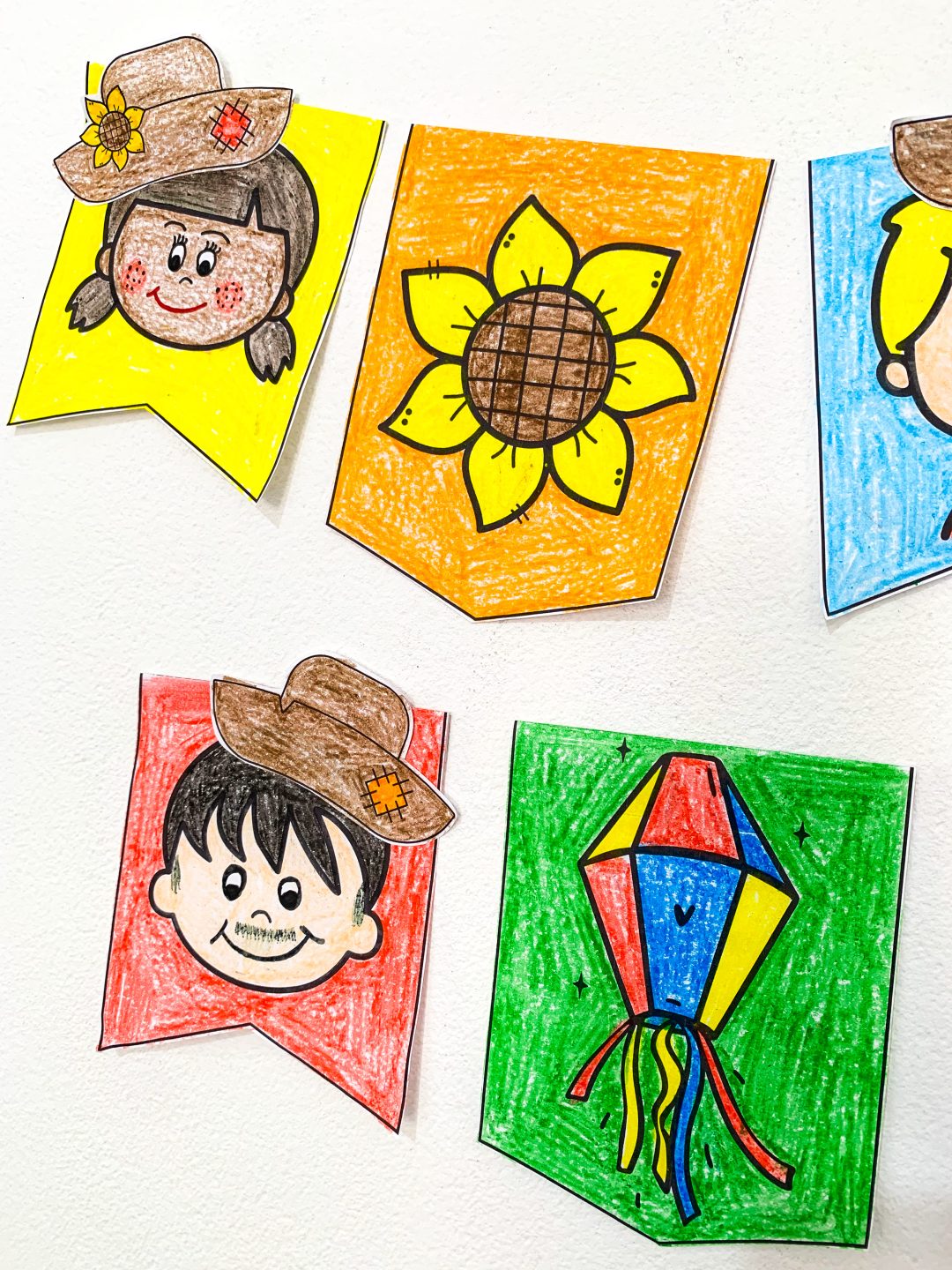 Bandeirinhas Para Colorir - Festa Junina - Imagem 16