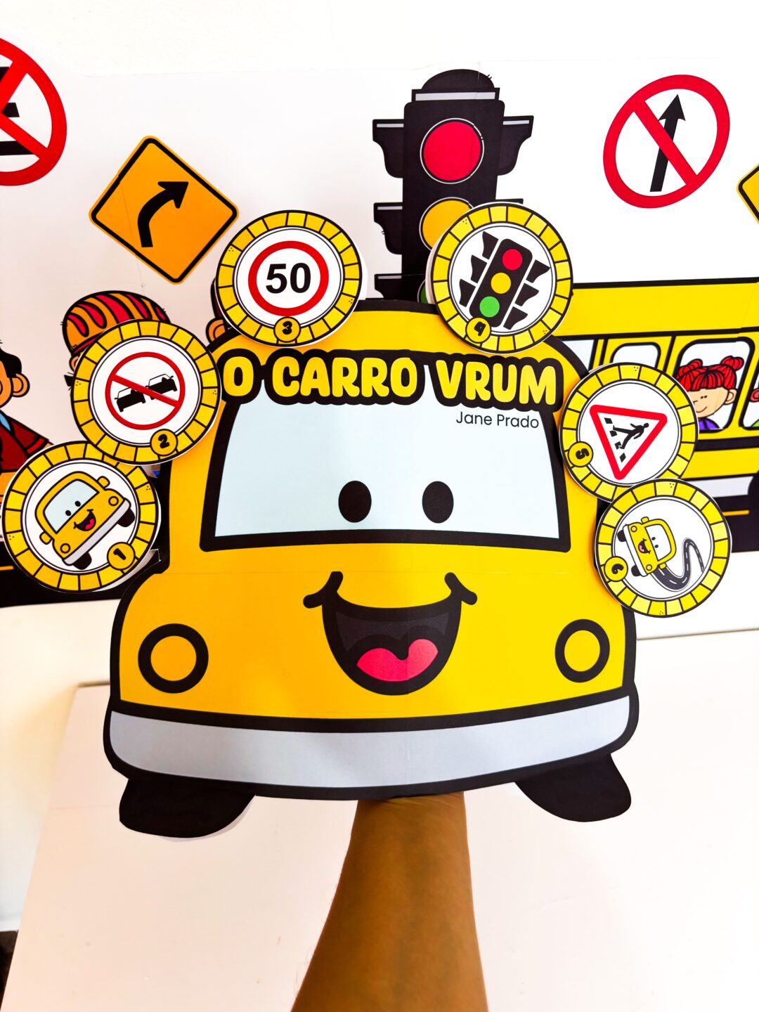 Luva: O Carro Vrum - Trânsito - Imagem 13